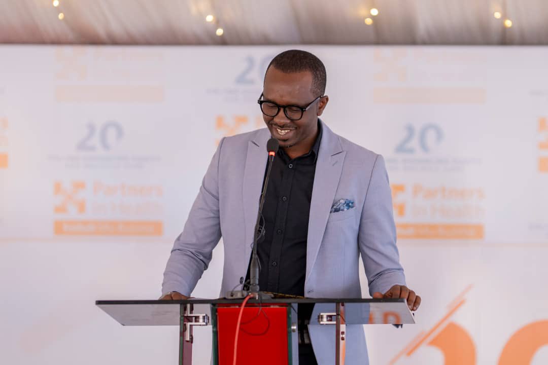 Kayonza District (@kayonzadistrict) on Twitter photo Mayor <a href="/BoscoNyemazi/">Nyemazi John Bosco</a> “What makes #PIH truly unique is not just the medical care it provides, but the holistic approach it embraces that Health is not just about care at the hospitals, but also about equity and dignity of the people served through partnership.” Mayor <a href="/BoscoNyemazi/">Nyemazi John Bosco</a> “What makes #PIH truly unique is not just the medical care it provides, but the holistic approach it embraces that Health is not just about care at the hospitals, but also about equity and dignity of the people served through partnership.”