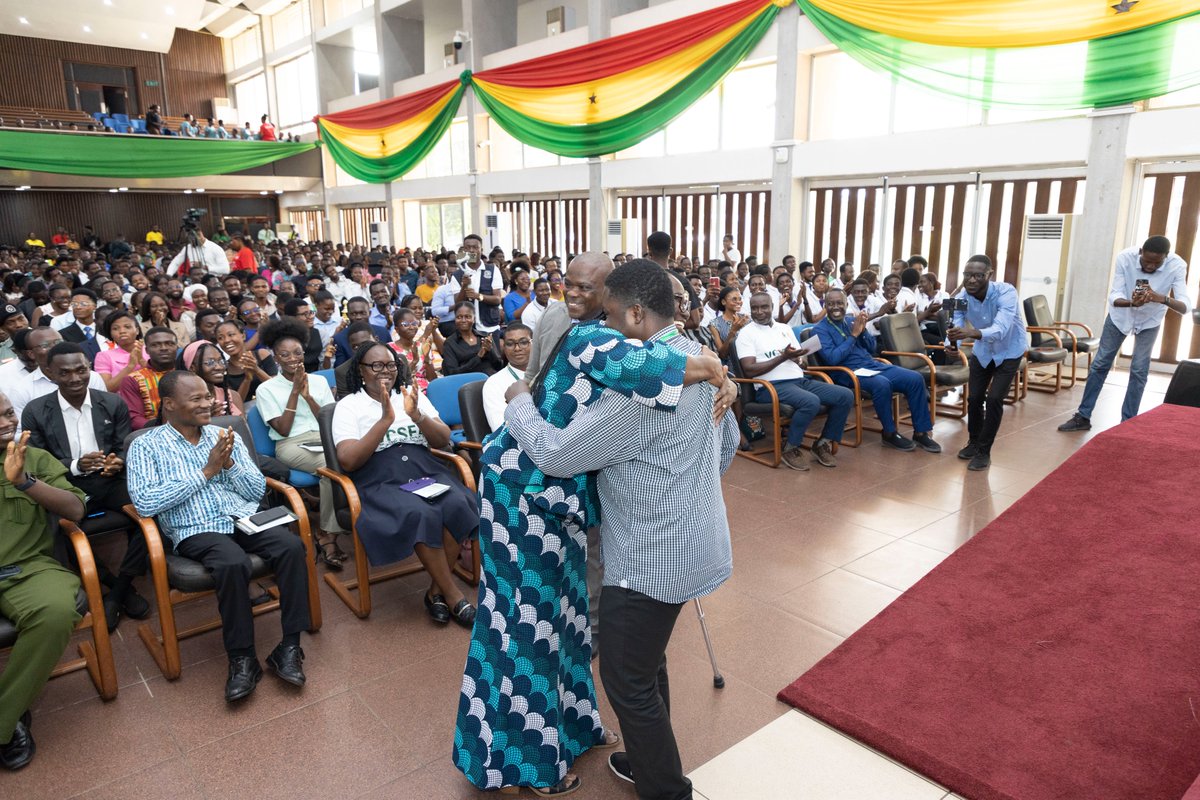 compengKNUST's tweet image. ๐@king_Dzramado , Computer Engineering student, has received the ๐๐จ๐ฌ๐ญ ๐๐ฎ๐ญ๐ฌ๐ญ๐๐ง๐๐ข๐ง๐ ๐๐ญ๐ฎ๐๐๐ง๐ญ ๐๐๐๐๐๐ซ ๐ฐ๐ข๐ญ๐ก ๐๐ข๐ฌ๐๐๐ข๐ฅ๐ข๐ญ๐ฒ award at the ๐๐ข๐๐ ๐๐ก๐๐ง๐๐๐ฅ๐ฅ๐จ๐ซโ๐ฌ ๐๐ญ๐ฎ๐๐๐ง๐ญ๐ฌโ ๐๐ฑ๐๐๐ฅ๐ฅ๐๐ง๐๐ ๐๐ฐ๐๐ซ๐๐ฌ ๐๐๐๐.
Ayekoo.