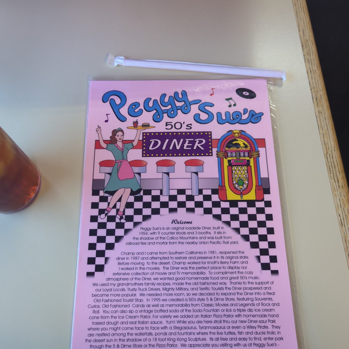 Spontaneous road trip, let's go to Vegas lol. First stop Peggy Sue's   '50s diner 🐻❤️