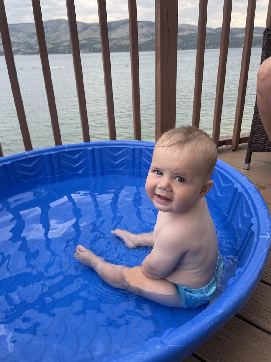 CoachKyleSamson's tweet image. KJs having fun swimming at the lake!