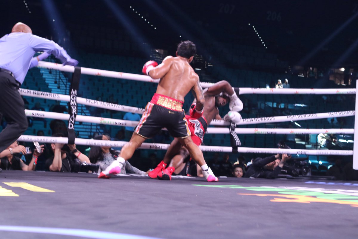 ABSCBNNews's tweet photo. LOOK:  @EumirMarcial kicked off the Pacquiao - Barrios card with a KO of Bernard Joseph, first win of the 🇵🇭 for the night! Marcial goes up to a pro record of 6-0 with 4 KOs

Photos: Jhay Omatias https://t.co/eTQqP1o7M1