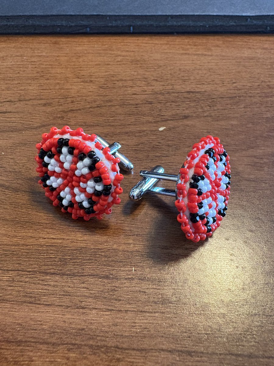 MichaelStanger1's tweet image. Special delivery from @sagekeyah in Window Rock, Arizona arrived today. I love to support artisans, but so many beaders donโt do cufflinks. I convinced Sage to make a pair for me, and they are beautiful. Canโt wait to wear them to church tomorrow.