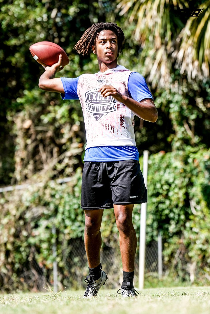 Excelspeed12's tweet image. Thank you to Brian Dillard athlete at TFA for representing my brand Excel Speed Training. The sky is the limit and the future is bright. #coachlo4life @BDilllard2027