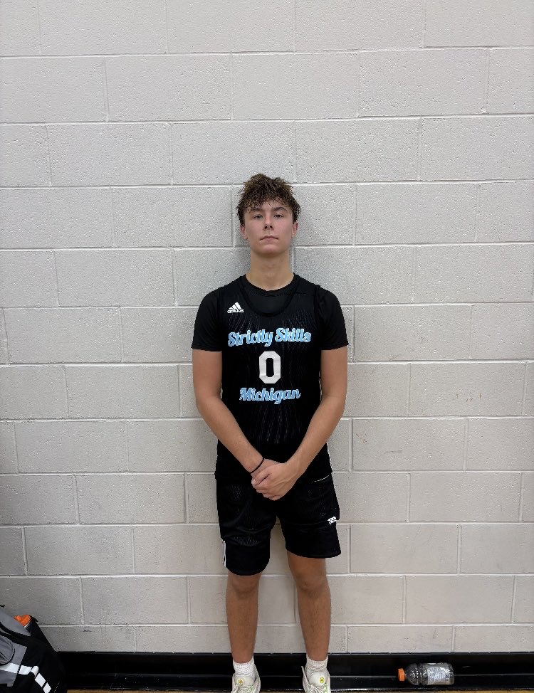 Strictly Skills (@strictly_skills) on Twitter photo Great game from Pt G
โฆ<a href="/Everett_Wherley/">Everett Wherley</a>โฉ 2026
Leading SS33 with 18pts in the 2nd half vs Schooldays
Tough defender Crafty pt g
โฆ<a href="/mattawan_bball/">Mattawan menโs basketball</a>โฉ
โฆ<a href="/PrepHoopsMI/">Prep Hoops Michigan</a>โฉ #SS33 Great game from Pt G
โฆ<a href="/Everett_Wherley/">Everett Wherley</a>โฉ 2026
Leading SS33 with 18pts in the 2nd half vs Schooldays
Tough defender Crafty pt g
โฆ<a href="/mattawan_bball/">Mattawan menโs basketball</a>โฉ
โฆ<a href="/PrepHoopsMI/">Prep Hoops Michigan</a>โฉ #SS33