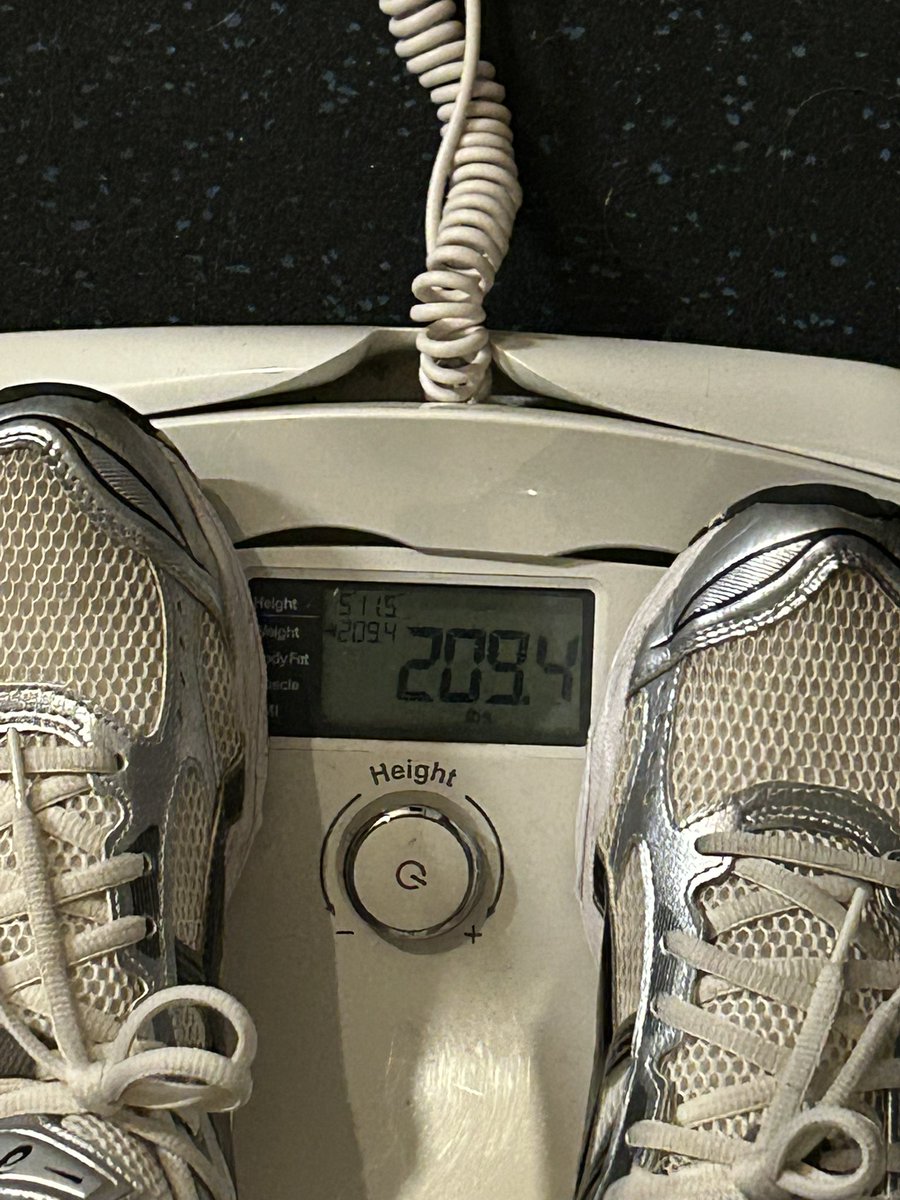 ian james tweet media