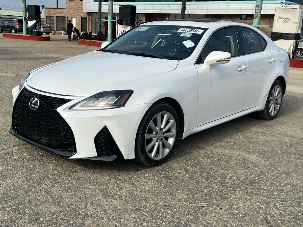 amdatauto's tweet image. *2010 IS250 toks* fullest option the best and cleanest in West Africa, upgraded to 2018...sparkling clean first body.. Spotless white on black interior..behold the beauty on wheel
Price 12.5m
DM 08166849169