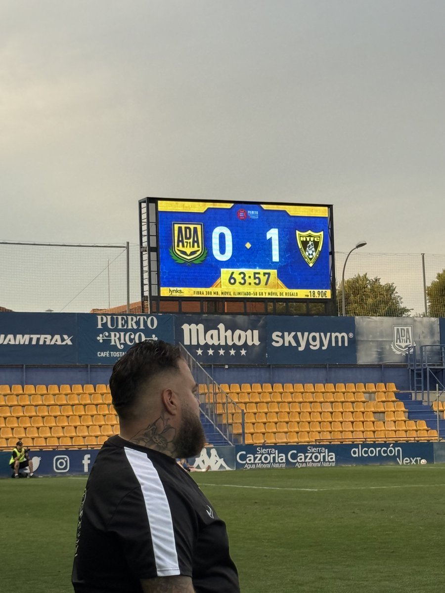 ¿Alguien ha pedido un fondo de pantalla nuevo?

<a href="/LuisRose__/">Luis</a> <a href="/1AustinMitch/">Mitch Austin</a> <a href="/HarbTownFC/">Harborough Town FC 🐝</a>