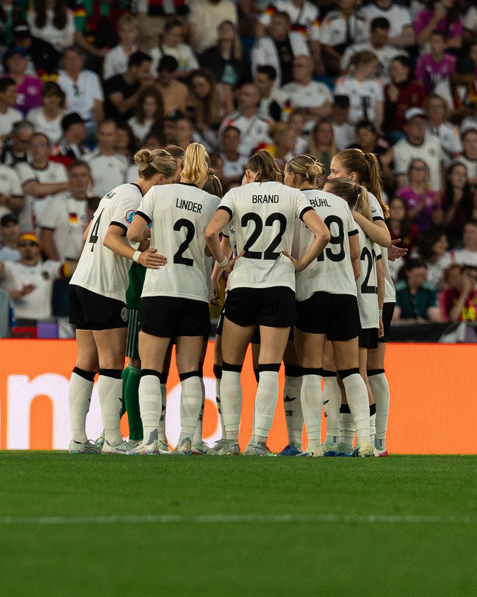 DFB_Team_EN's tweet image. End of extra time, weβre heading to penalties.
#DFB #GermanFootball #GermanWNT #FRAGER
πΈ Yuliia Perekopaiko/DFB
