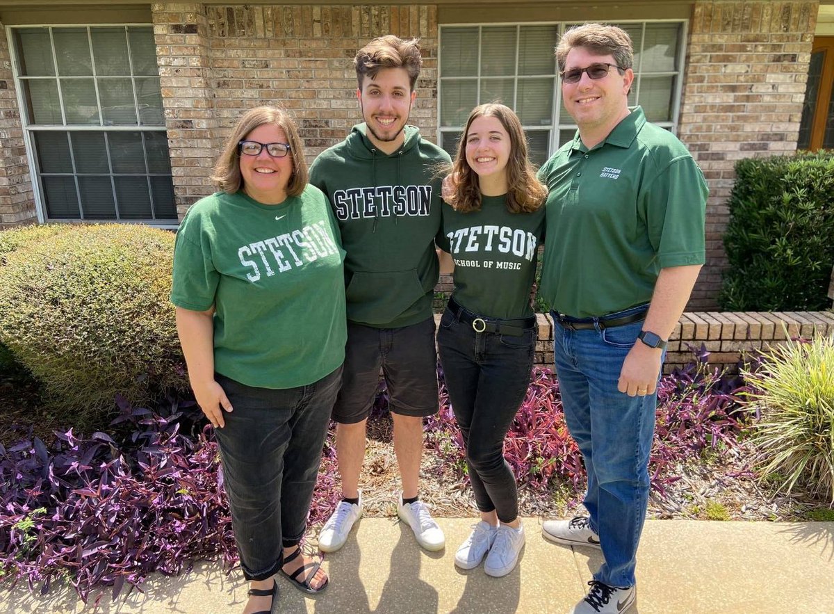 StetsonU's tweet image. Congratulations to Elizabeth Langston ’25, a third-generation Hatter who’s turned a lifelong love of music into a career of impact! Elizabeth will be joining Lawton Elementary in Oviedo as a teacher in the fall.
Watch the Video: bit.ly/4m3Mf0O
#GoHatters | #StetsonU