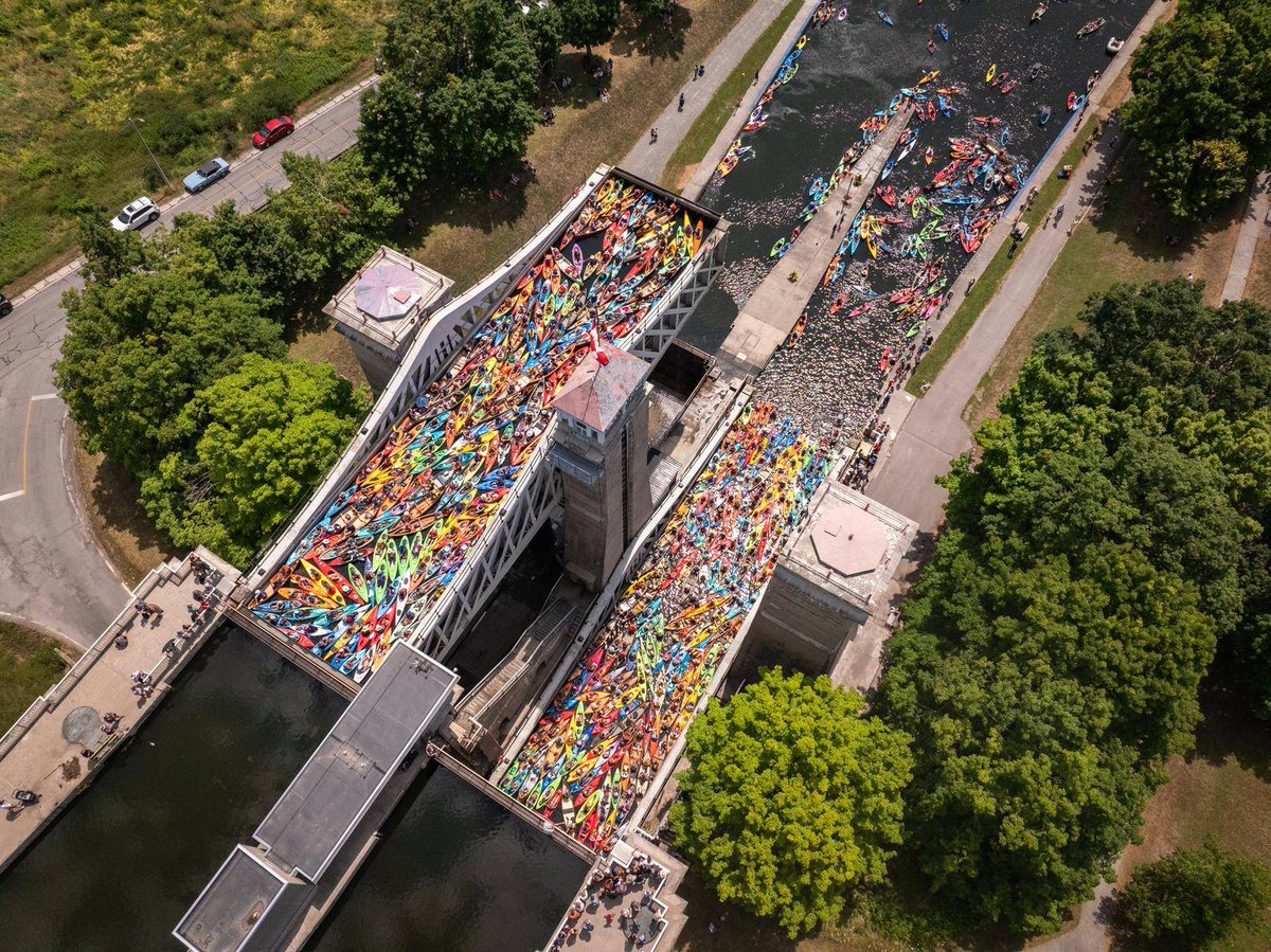 TrentSevernNHS's tweet photo. THANK YOU 🙏 to the 1400+ paddlers in 978 canoes and kayaks that locked through at the Peterborough Lift Lock for #LockAndPaddle 2025. 🛶
Thank you for making this event such a great success! 😊 https://t.co/xvzIVVYVTE