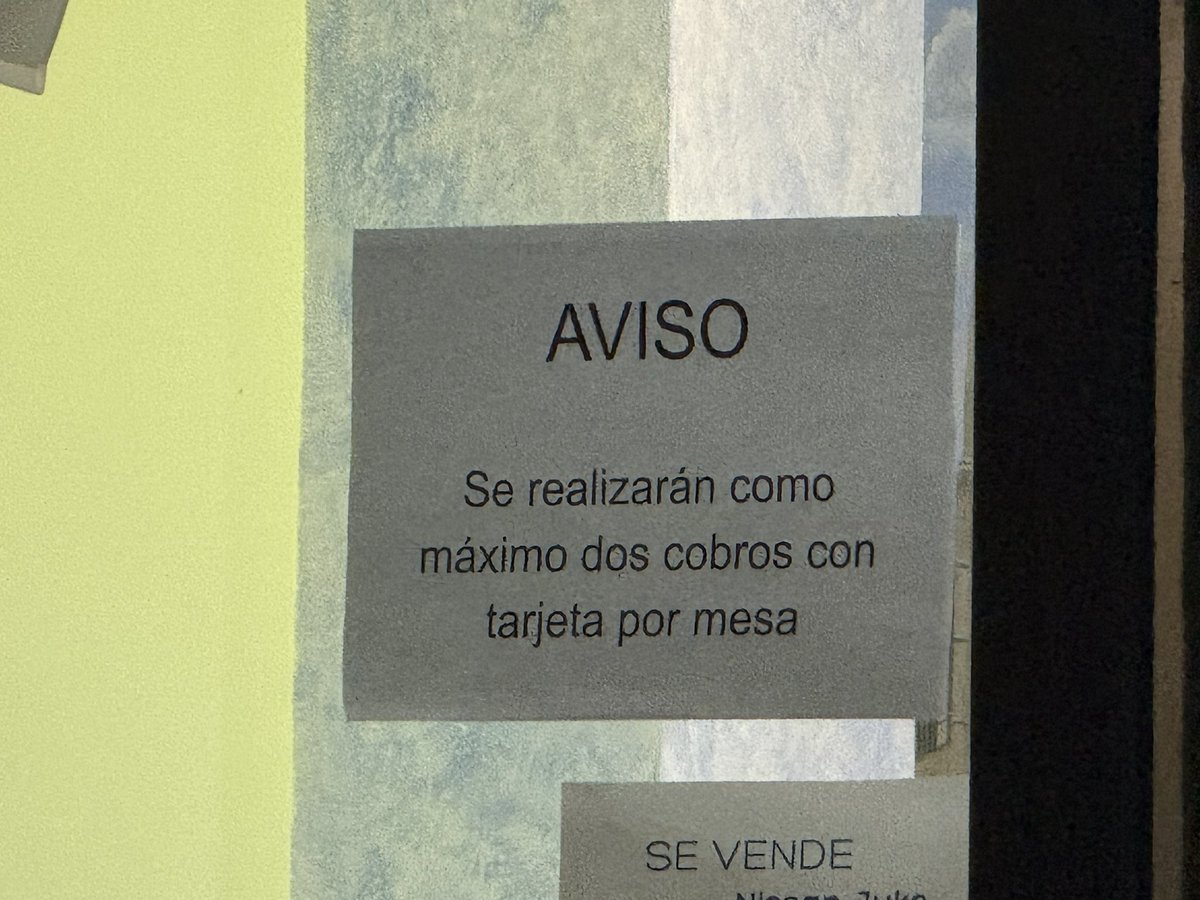 Es oficial: los camareros se han hartado de la ronda del TPV y enseñan el camino de Bizum.