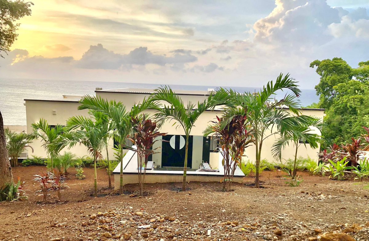 markpgarrick's tweet photo. Heart of Poms Villa now available for an amazing vacation in Roatan. https://t.co/L66lrqMUah