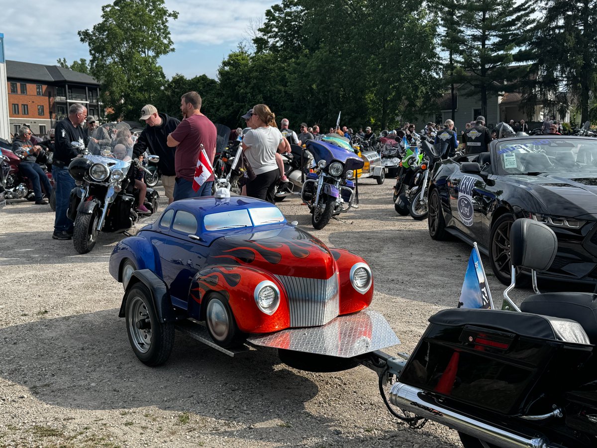 Community on the move🏎️🎉
Bikes thundered out of Wingham for Ride for Dad, uniting everyone for a great cause! Saugeen Shores Antique Show offered vintage finds. While Mount Forest brought classic cars, food, and carnival games full of fun!
#RideForDad #ClassicCars #Carnival