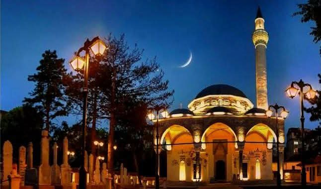 Fahr-i Kâinat Efendimiz (sav.) hazretleri saadetle buyururlar ki:

“İman etmedikçe cennete giremezsiniz, birbirinizi sevmedikçe de iman etmiş olmazsınız!.."

Kaynak: Müslim, İman, 93.