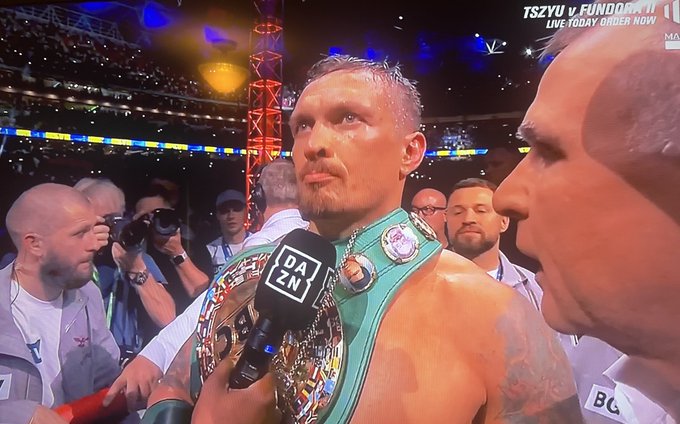 mikey2gunzz's tweet image. What Oleksandr Usyk has done to the heavyweight division is nothing short of a masterclass. He’s cleaned it out multiple times. Given his size and accomplishments, he has to be up there in the GOAT conversation. Skill. Discipline. Legacy. Respect 💯📷 #MainEvent #undisputed…