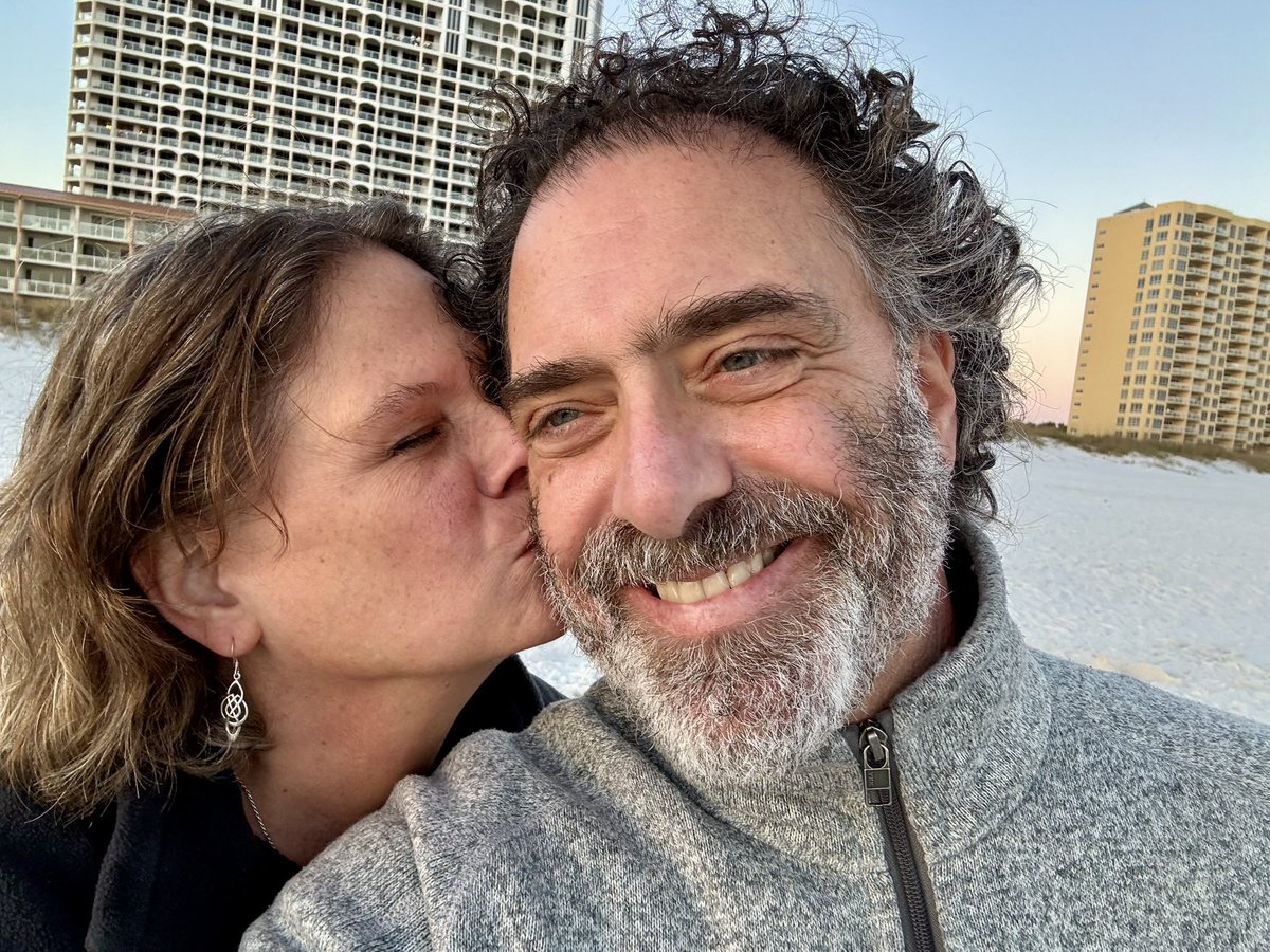 CLYouakim's tweet image. Happy Birthday to my amazing, loving, and intelligent husband who is a great father and always up for an adventure!