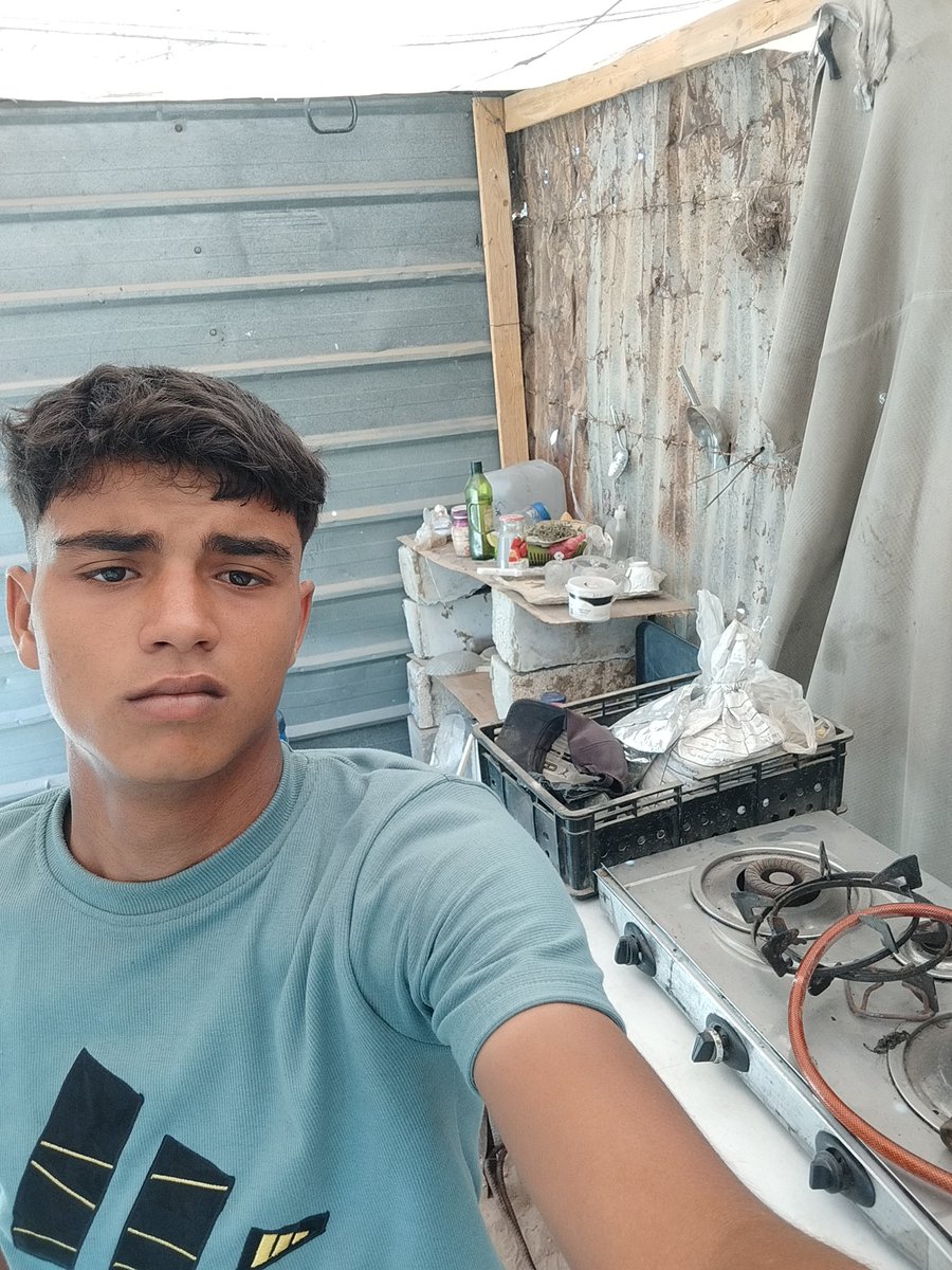mosa_gaza7's tweet image. Every morning we open our eyes and ask:
Will anyone remember us today?
Is there a kind hand that will reach out? A heart that still feels our pain?
Pleaseโฆ
be that person and help us ๐๐
gofund.me/a01d527c