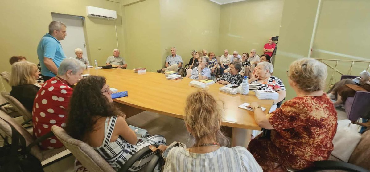 NacionsSEstat's tweet image. Trobada de militants de la llengua aromanesa a Custantsa amb la Sutsata Culturală Armânească i la Fâlcarea Custantsa a Comunitatăljei Armânească di România nacions.blogspot.com/search/label/A…