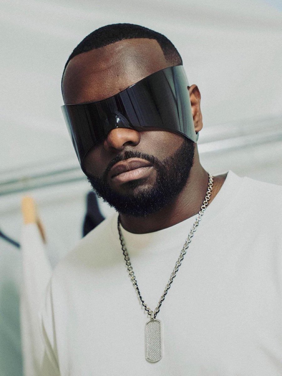 Kulturlesite_'s tweet photo. 🚨 HALLUCINANT 

GIMS va EFFECTUER 3 PERFORMANCES 
en UNE SOIRÉE à 3 ENDROITS DIFFÉRENTS aujourd’hui !! 

▫️Concert à Toulon 
▫️Vélodrome d’Alonzo 
▫️Showcase à Toulon

3 SHOWS, 1 SOIRÉE. https://t.co/JkwEUS1AoY