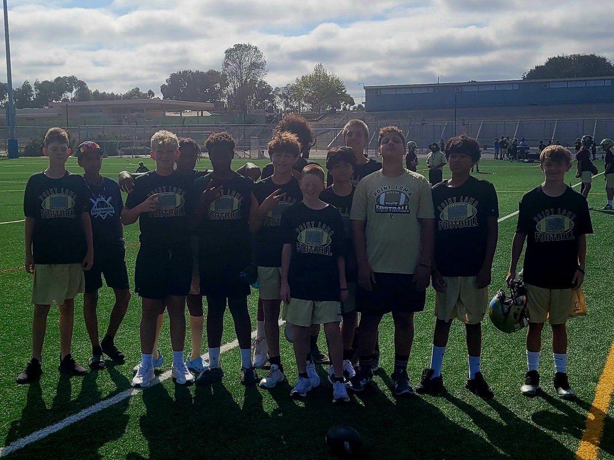 ClayFreemanQB14's tweet image. Getting that work in with my Point Loma brothers!
