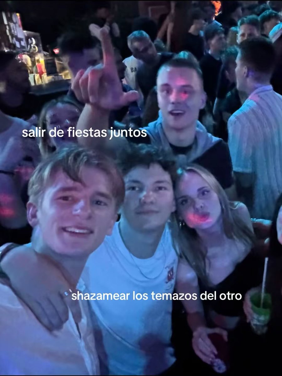 aron_toth_'s tweet photo. Holaa, soy Aron!🤠 Busco habitación en piso compartido en Madrid.
25 años, creativo, ordenado y con ganas de buen rollo.
Estaré estudiando en UC3M desde septiembre hasta junio '26🎓
Si buscas un compi o sabes de algún piso... escríbeme!👀 IG: @aron_toth_ https://t.co/etrkEqnPwP