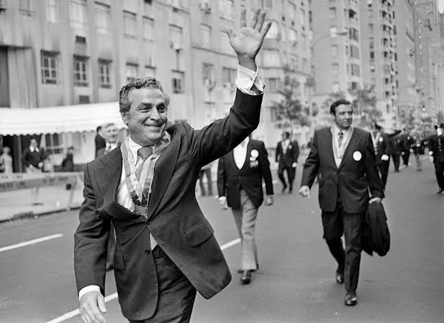 Walk and Talk - Trickster Trump is trying to do what NY Bx Rep Mario Biaggi tried in 1973; Biaggi was accused of taking the 5th before a grand jury; he denied it; he asked the gj minutes be released, expecting they would not be released - surprise - youtu.be/-fqQlll1bLQ?si…