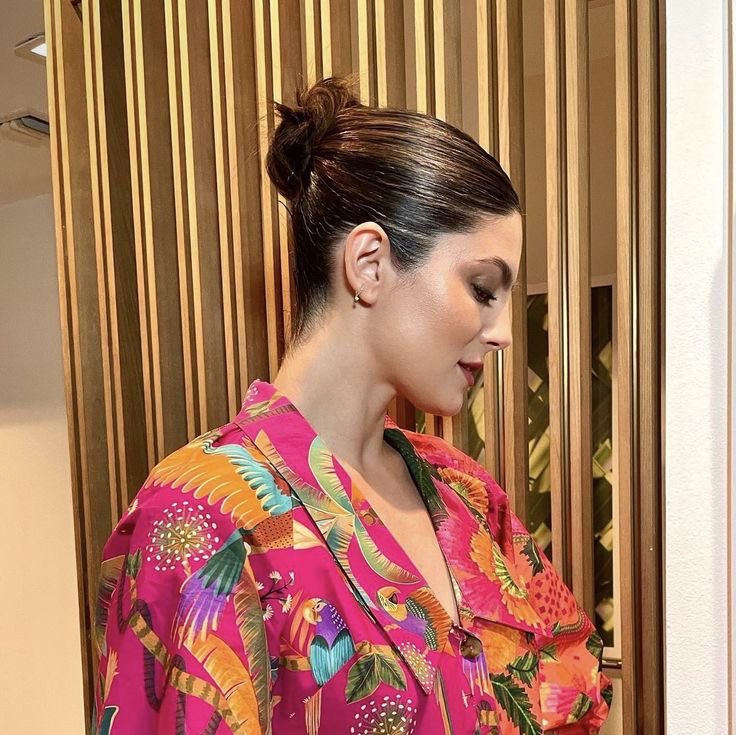 MBarbaroUpdates's tweet image. So pretty in floral 🌺