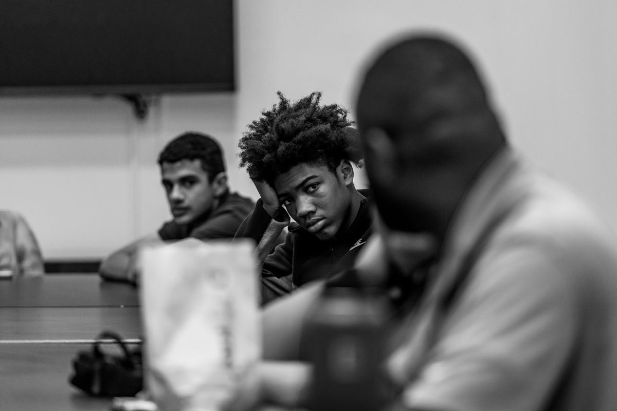 SenatorMcCray's tweet image. Grateful to build with the youth in Council President @Zeke_Cohen office — talking policy, government, and why it matters to sit at the table.
When young people understand the system, they’re ready to change it.
#BaltimoreExcellence #IntentionallyFocused
