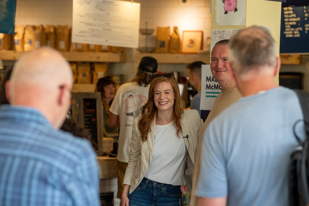 MalloryMcMorrow's tweet image. I've been hosting conversations over beers at breweries across Michigan.
It’s lots of fun... but maybe not advisable at 9am.
So thank you to That Early Bird in Grand Rapids for being home to the first McMorrow on Tap (Cold Brew Edition).
Drink responsibly ☕️🍺
