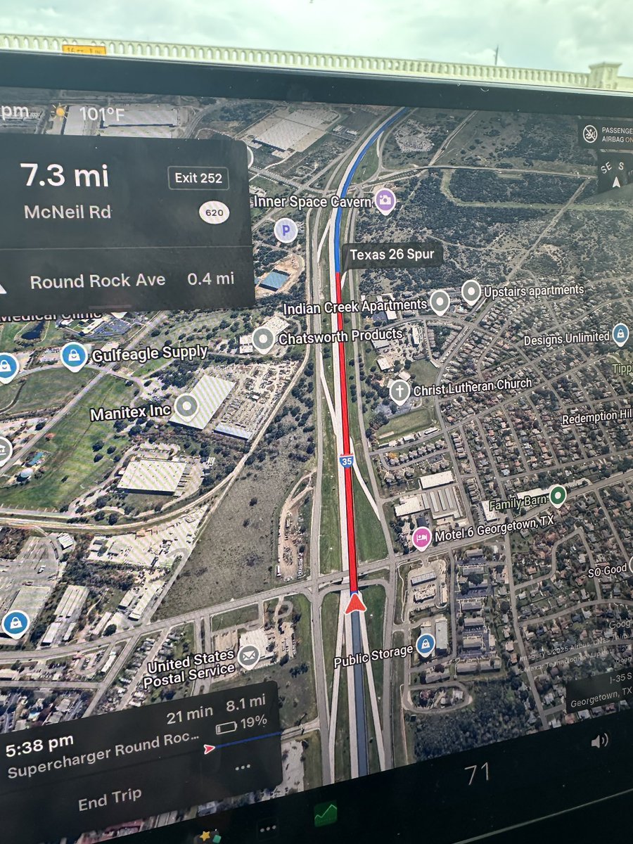 TDylanfonseca's tweet image. I hate human drivers. Moved maybe 100 feet in the last 30 minutes.