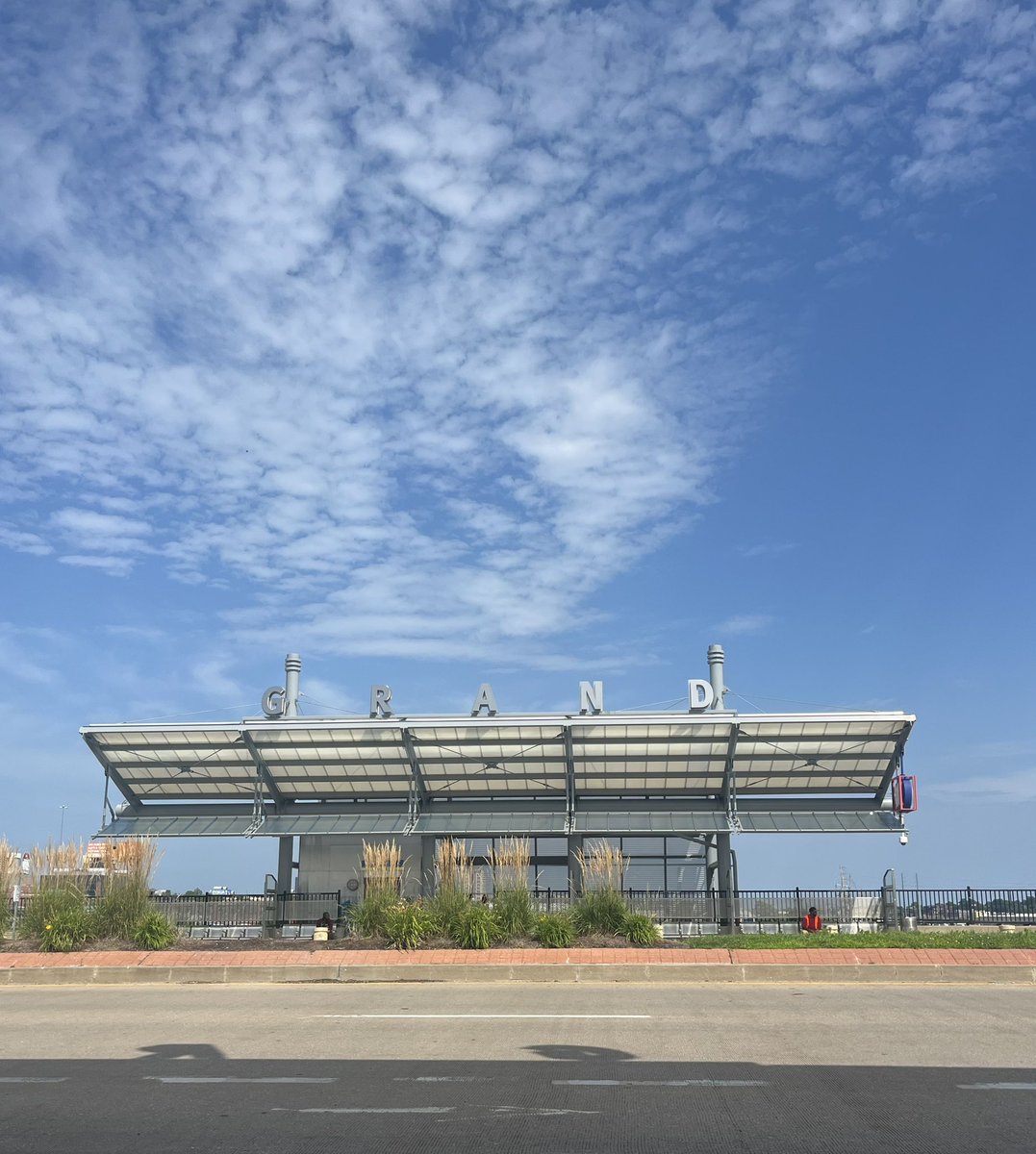 zyudhishthu's tweet image. My first-ever bus in St. Louis was a ghost bus
Cool-looking station tho