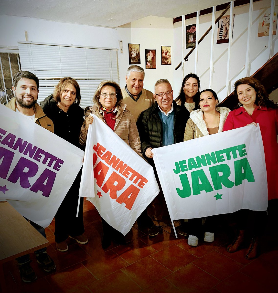 Compromiso y unidad, en la reunión de la mesa política de los partidos oficialistas de #sanbernardo de cara a la campaña de nuestra candidata presidencial #JeannetteJara.
#jeannettetrabajaporchile #jeannettejara2025 #JeannetteJaraPresidenta