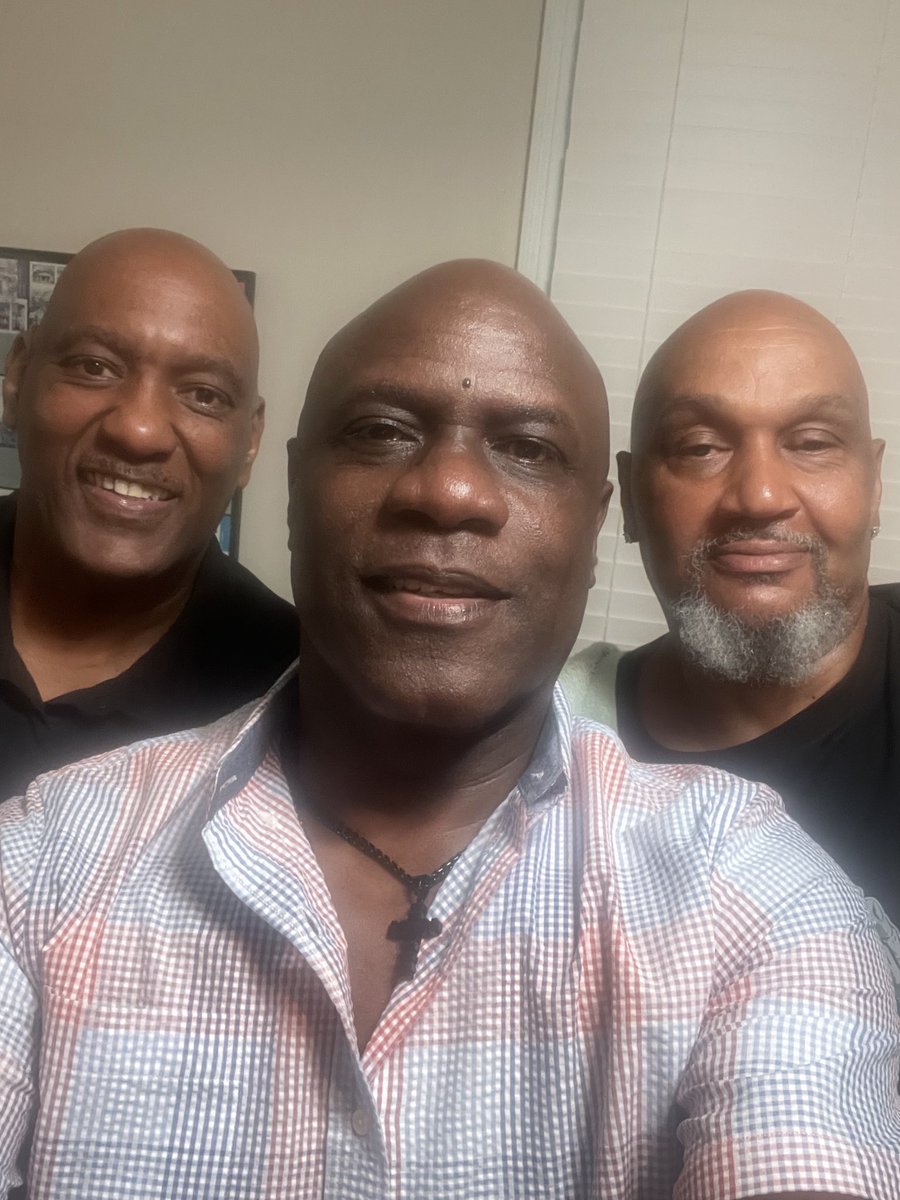 Larry Route tweet media