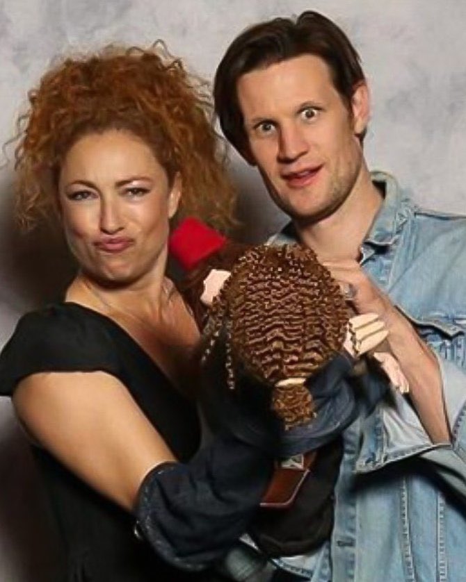 oceanballadsimp's tweet image. day 622 of posting pics of alex kingston until she comes back to doctor who