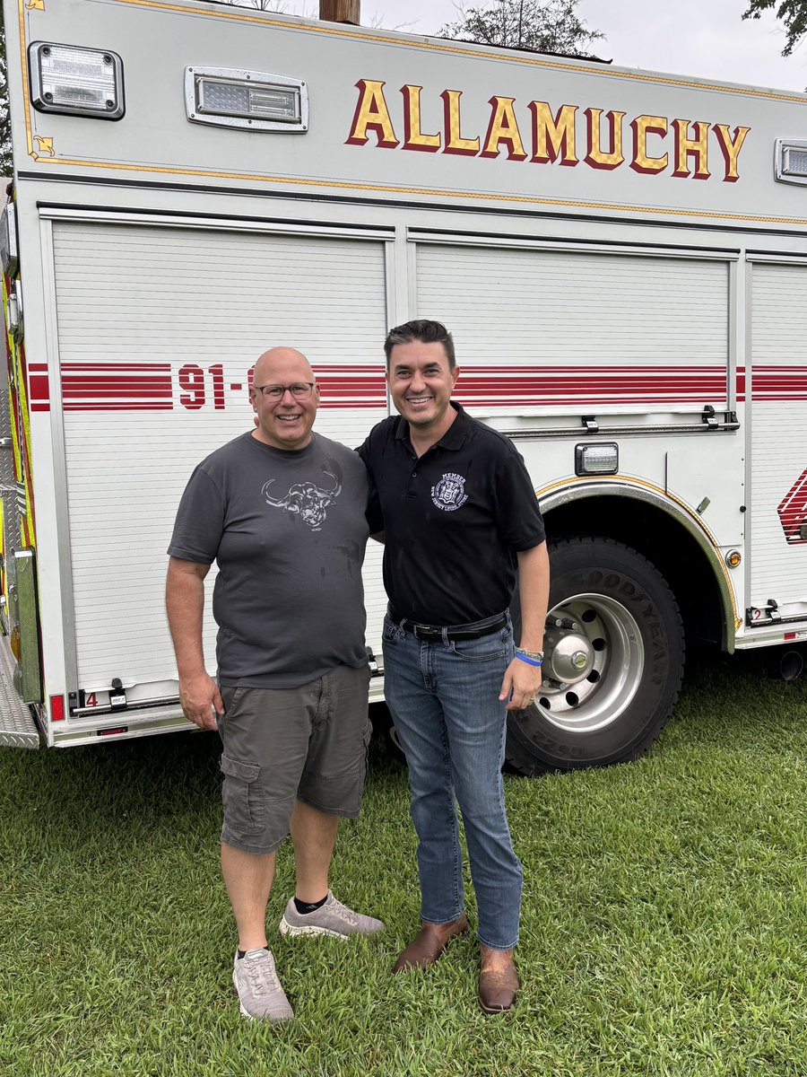 MikeInganamort's tweet image. Tonight Allamuchy proudly celebrates Warren County’s Bicentennial. Don’t let a light drizzle discourage you, come on down to Green Acres Park for a great firework show tonight!