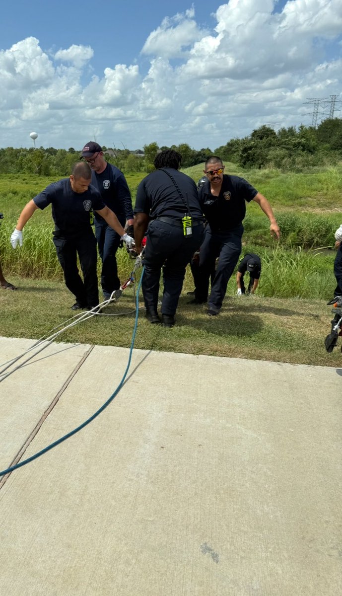 cyfairfd's tweet image. Earlier today our crews responded to a rescue off of Jones and Ranchstone for a dirt bike accident along the bayou.
Ours crews were able to quickly secure, package and transport the individual.