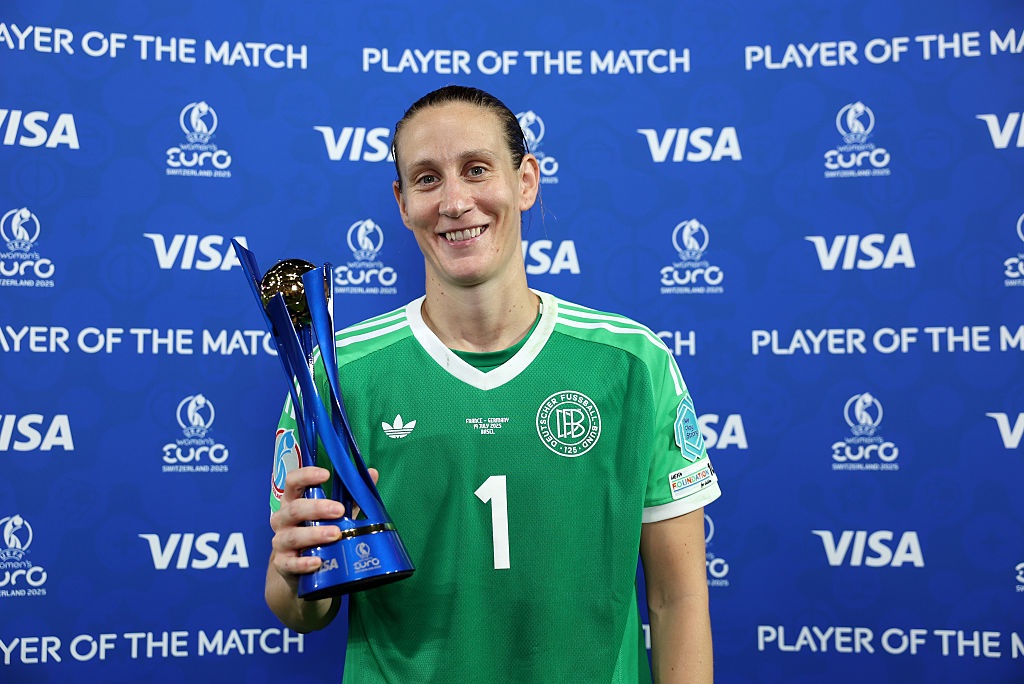 🏆Congrats, Ann-Katrin #Berger!🙌🤩🎉

#WEURO2025 | #FRAGER | 
<a href="/DFB_Frauen/">DFB-Frauen</a>