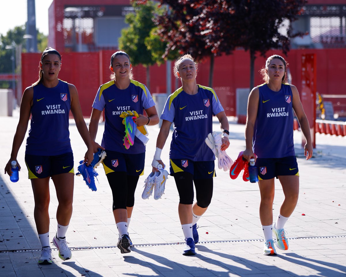 AtletiFemenino's tweet image. Pretemporadas junto a nuestra @AtletiAcademia