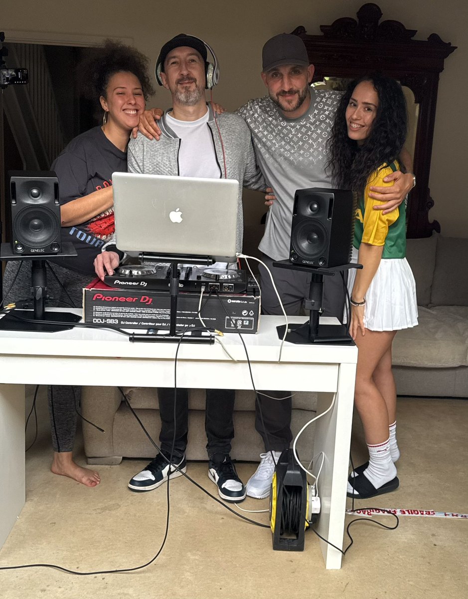 8_Bambii_8's tweet photo. The best time with the BEST people 🥹 Now we just need a VeVe meet up X London again, different venue this time 👀 #warehouserave #DjED @OrangeBagLady @TalesfrM @Maynz841 @veve_official https://t.co/qRucIlWWbd