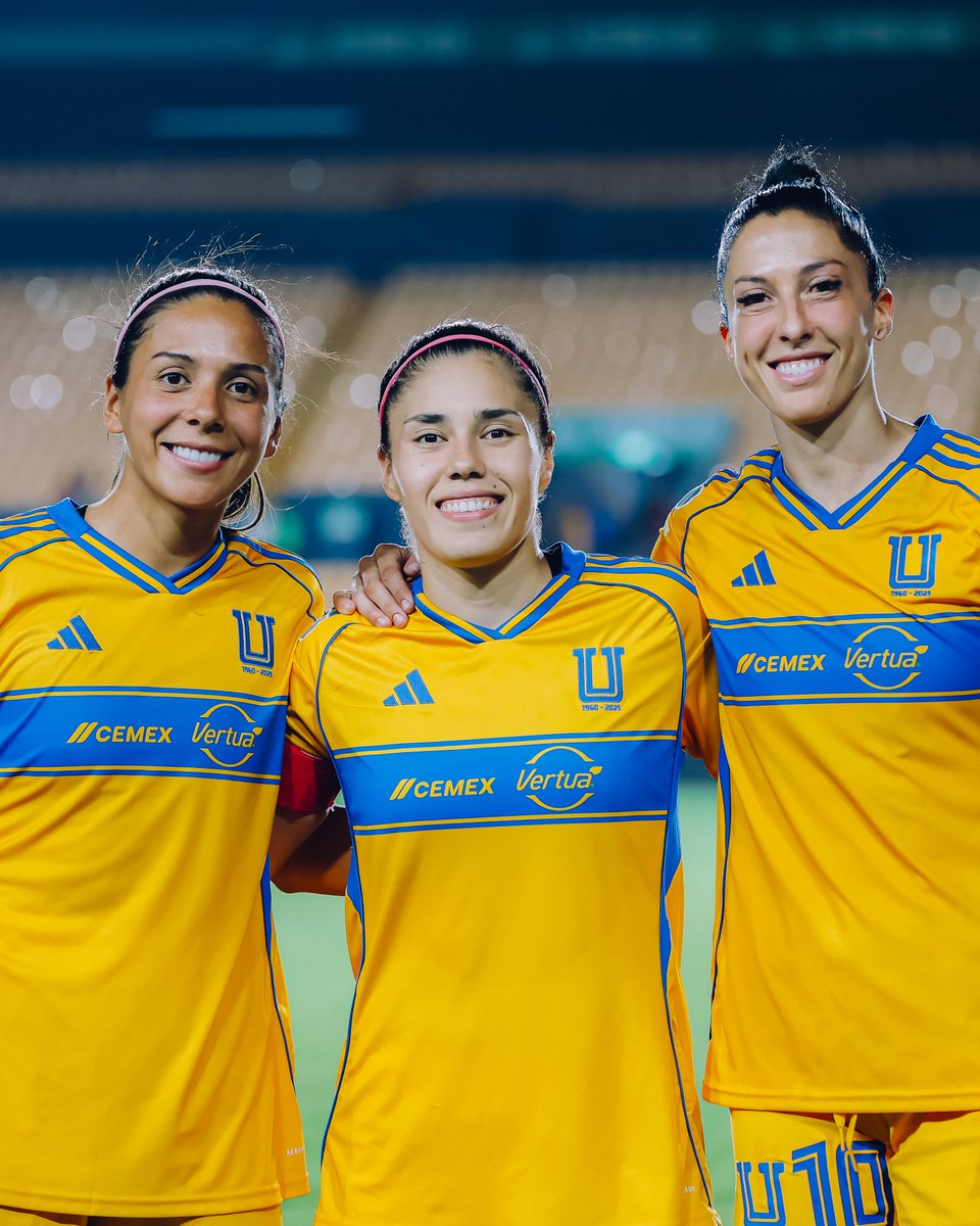 ¡Esta tercia de cracks para desearles buenas noches, Incomparables! 👋🐯