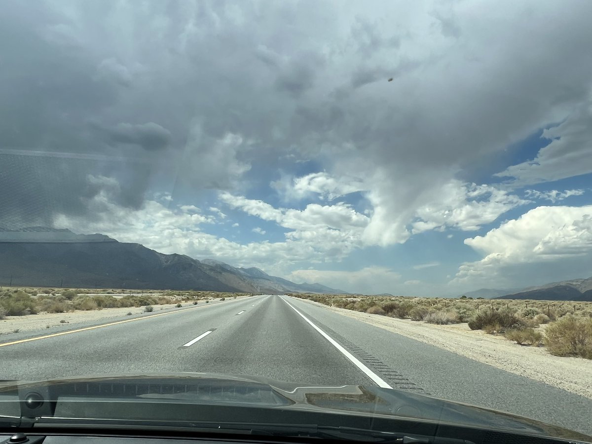 Look_its_Rhonda's tweet photo. California road trip #CA395 https://t.co/gn4Y32zPJW