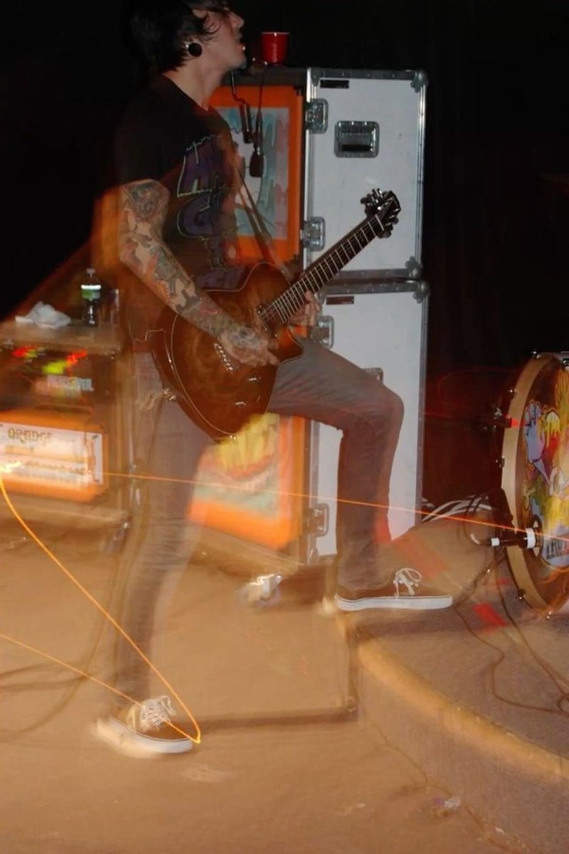 ponyterryxx's tweet image. I look at pictures of Tony while listening to music and come up with fanfiction scenarios