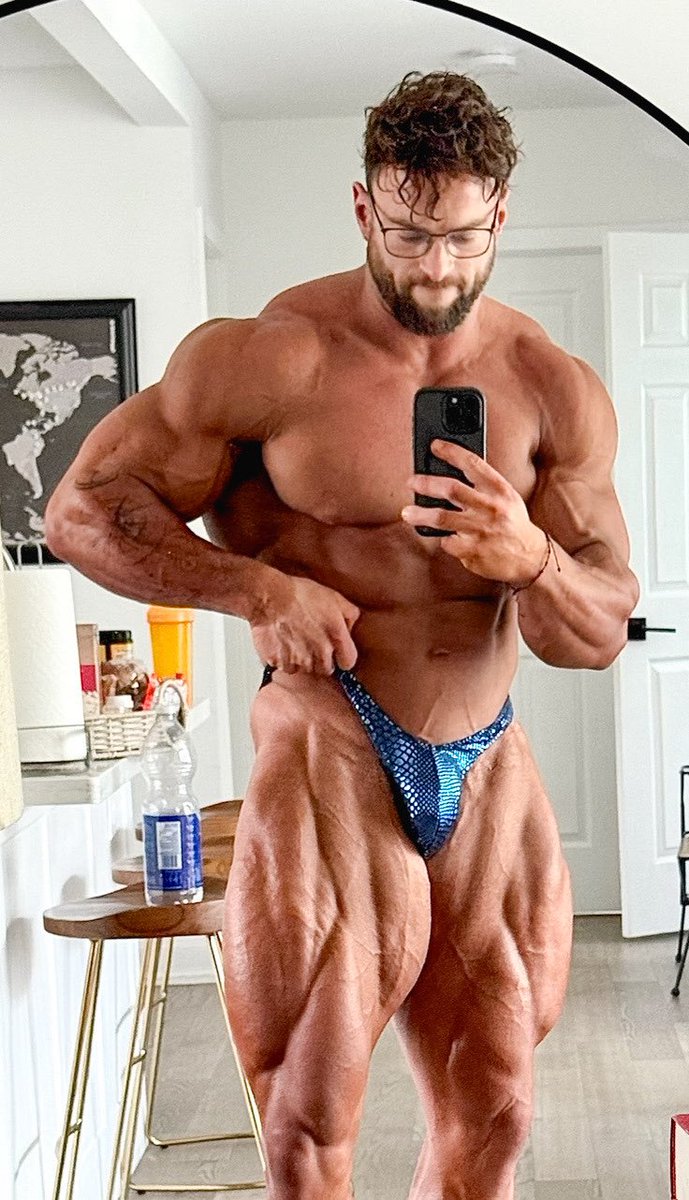 MuscledWorld's tweet image. 💪🏼 @MuscledWorld

EJ 

#Muscle #Fitness #Motivation #Gym #NoPainNoGain #ExtremeCondition #PerfectShape #bodybuilder #bodybuilding #muscles #muscleworship #ripped #shredded #flex #flexing #pose #posing #pecs #biceps #abs #quads #workout