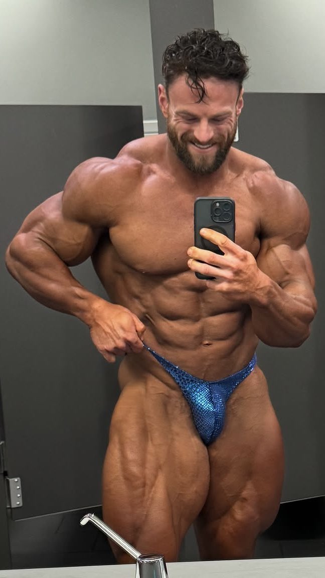 MuscledWorld's tweet image. 💪🏼 @MuscledWorld

EJ 

#Muscle #Fitness #Motivation #Gym #NoPainNoGain #ExtremeCondition #PerfectShape #bodybuilder #bodybuilding #muscles #muscleworship #ripped #shredded #flex #flexing #pose #posing #pecs #biceps #abs #quads #workout