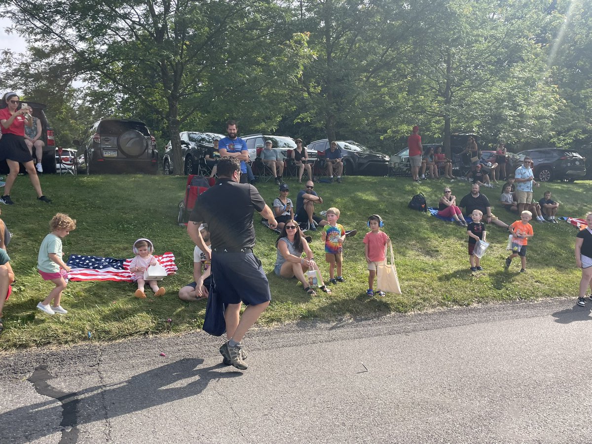 SenRobinsonPA's tweet image. Ohio Township Community Day is in full swing! I had a great time marching in the parade and seeing so many people from the community. Be sure to stop by and stay for the fireworks show!