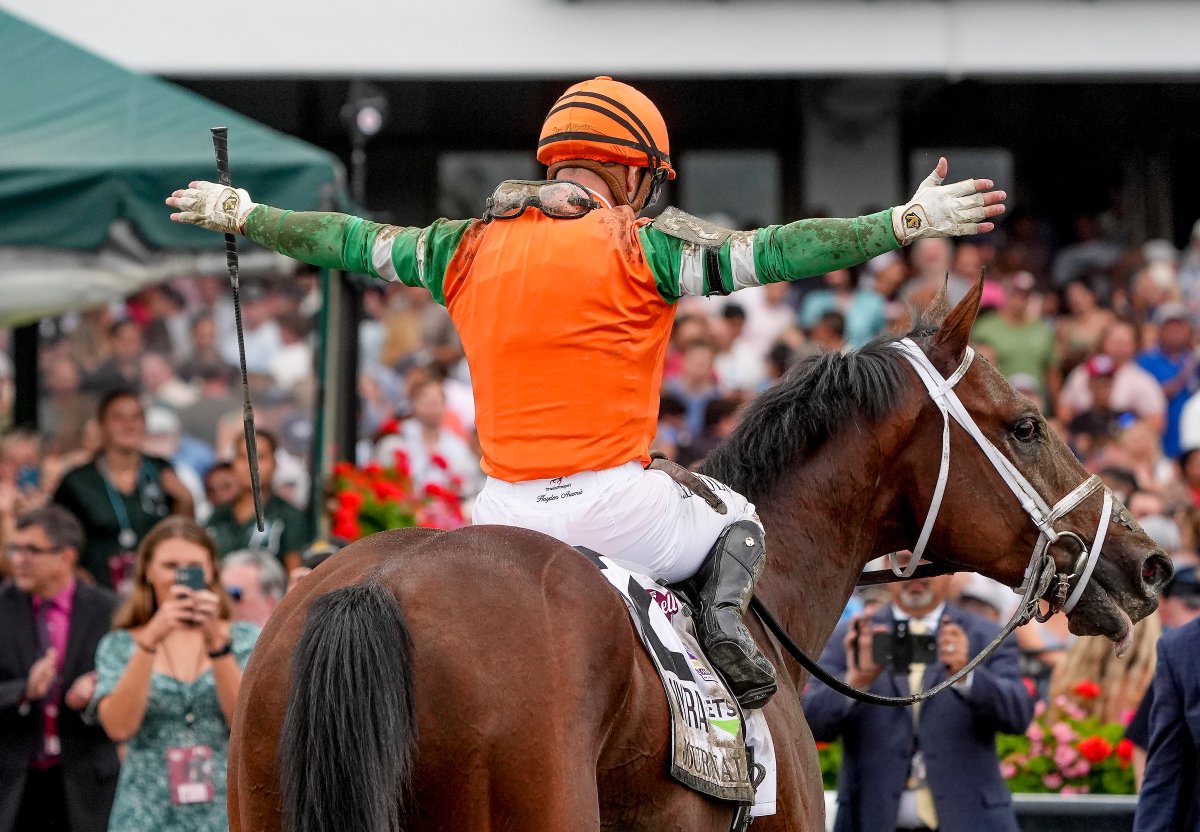 BreedersCup's tweet photo. The headline of today's #WinAndYoureIn Haskell. 🤩📰

📸: @EclipseSports