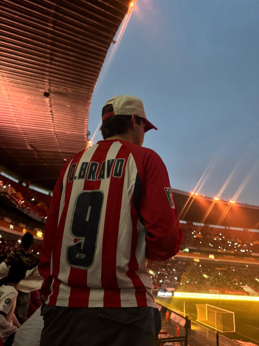 Te alentaré siempre y claro que aquí estaremos otro torneo más. 🇫🇷🐐

¡VAMOS CHIVAS!