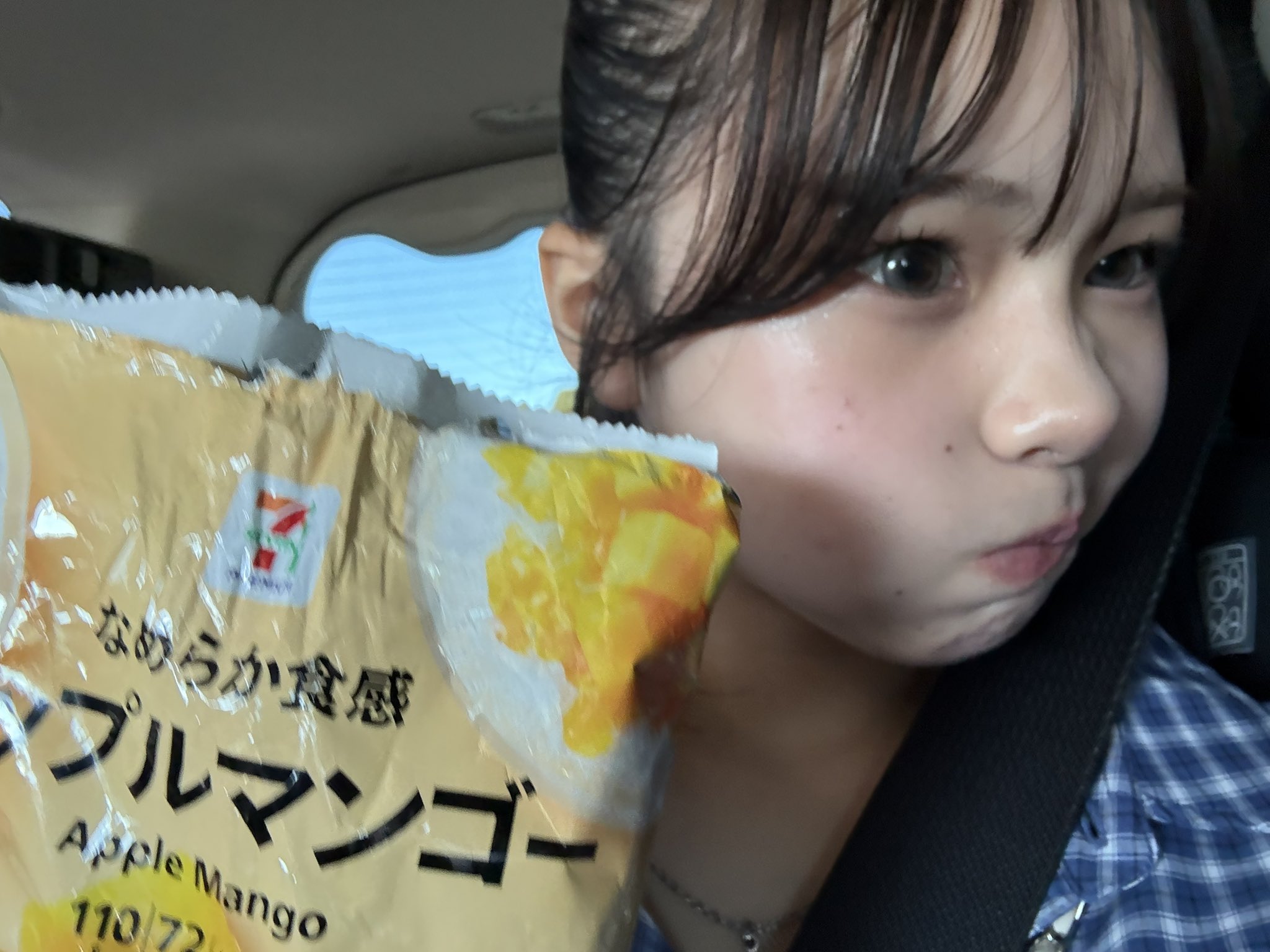 ひよりちゃん Seventeen春号、#桜田ひより ちゃん卒業ページのオフショット