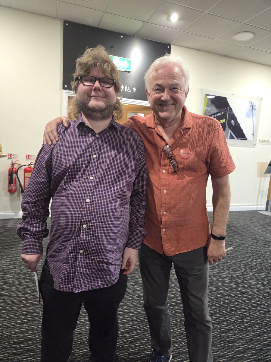 fjd_gough's tweet image. Thank you @fentonstevens for a Groovy #OnlyFoolsAndHorses night at @burtonalbionfc tonight.
Brilliant to see you again to conclude a lovely day.
I look forward to meeting up again soon.
With continued love and friendship x