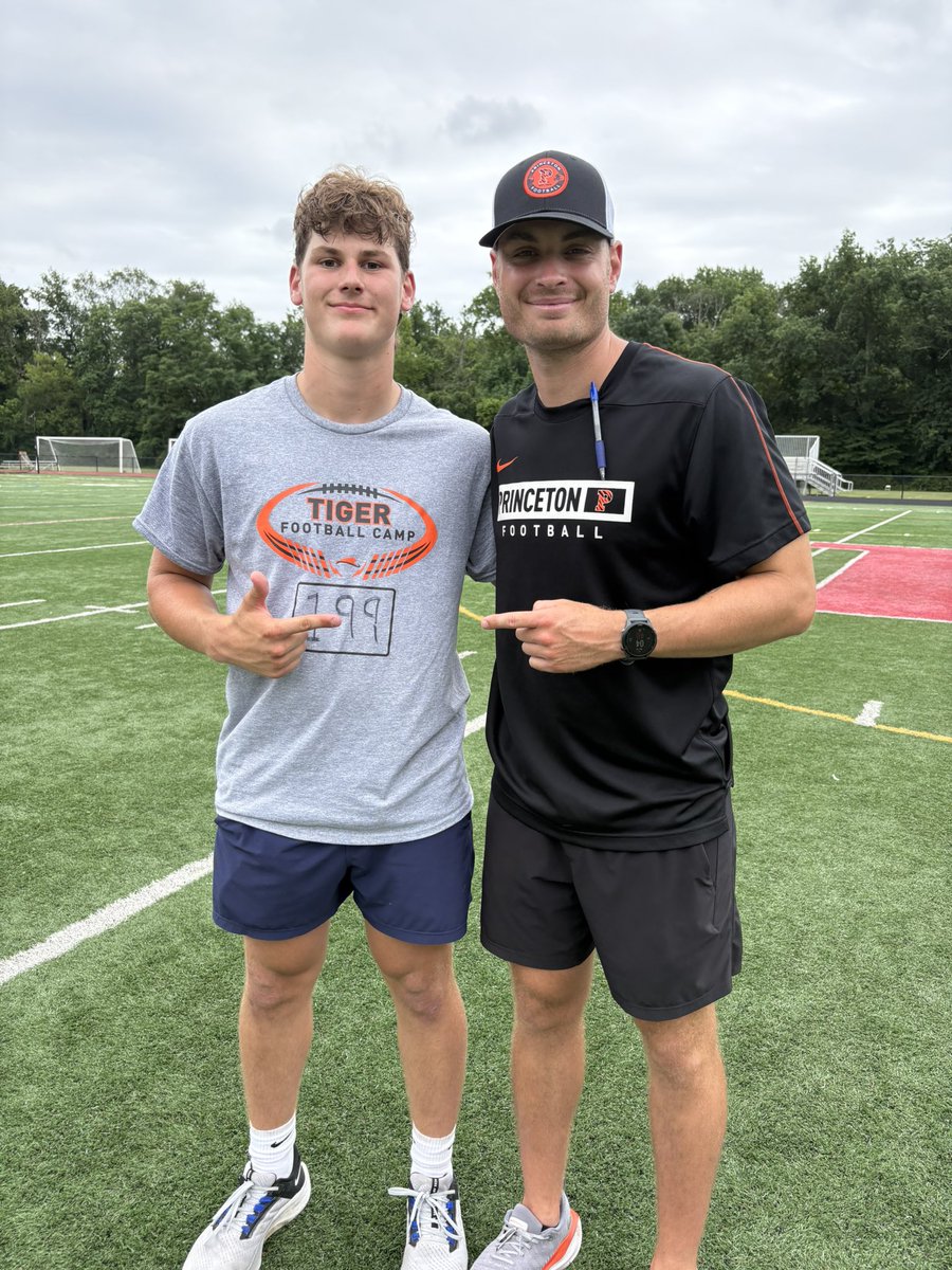 Davis Warren tweet media